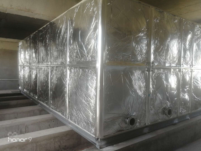 水湾镇42立方玻璃钢橡塑保温水箱
